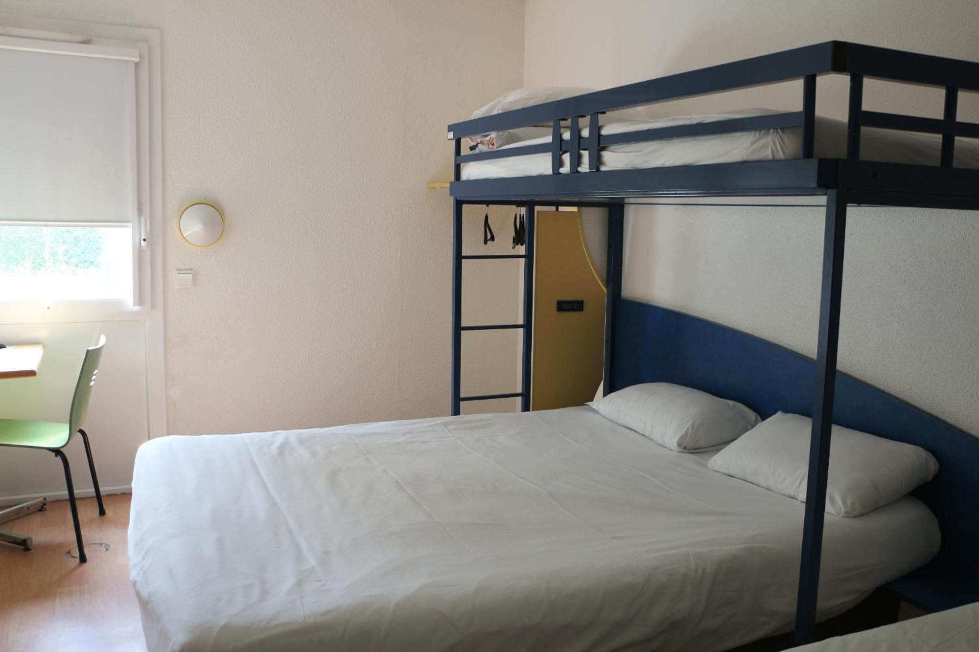 Ibis Budget Agen Hotel Le Passage  Buitenkant foto