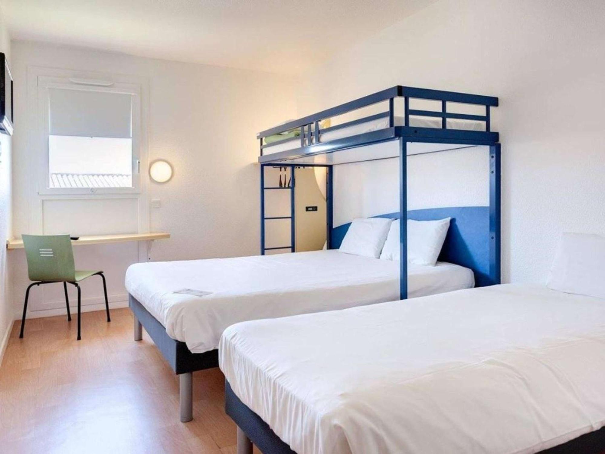 Ibis Budget Agen Hotel Le Passage  Buitenkant foto